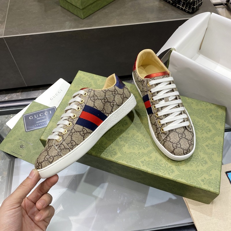 Gucci Ace GG Supreme Sneakers - Drip Republic